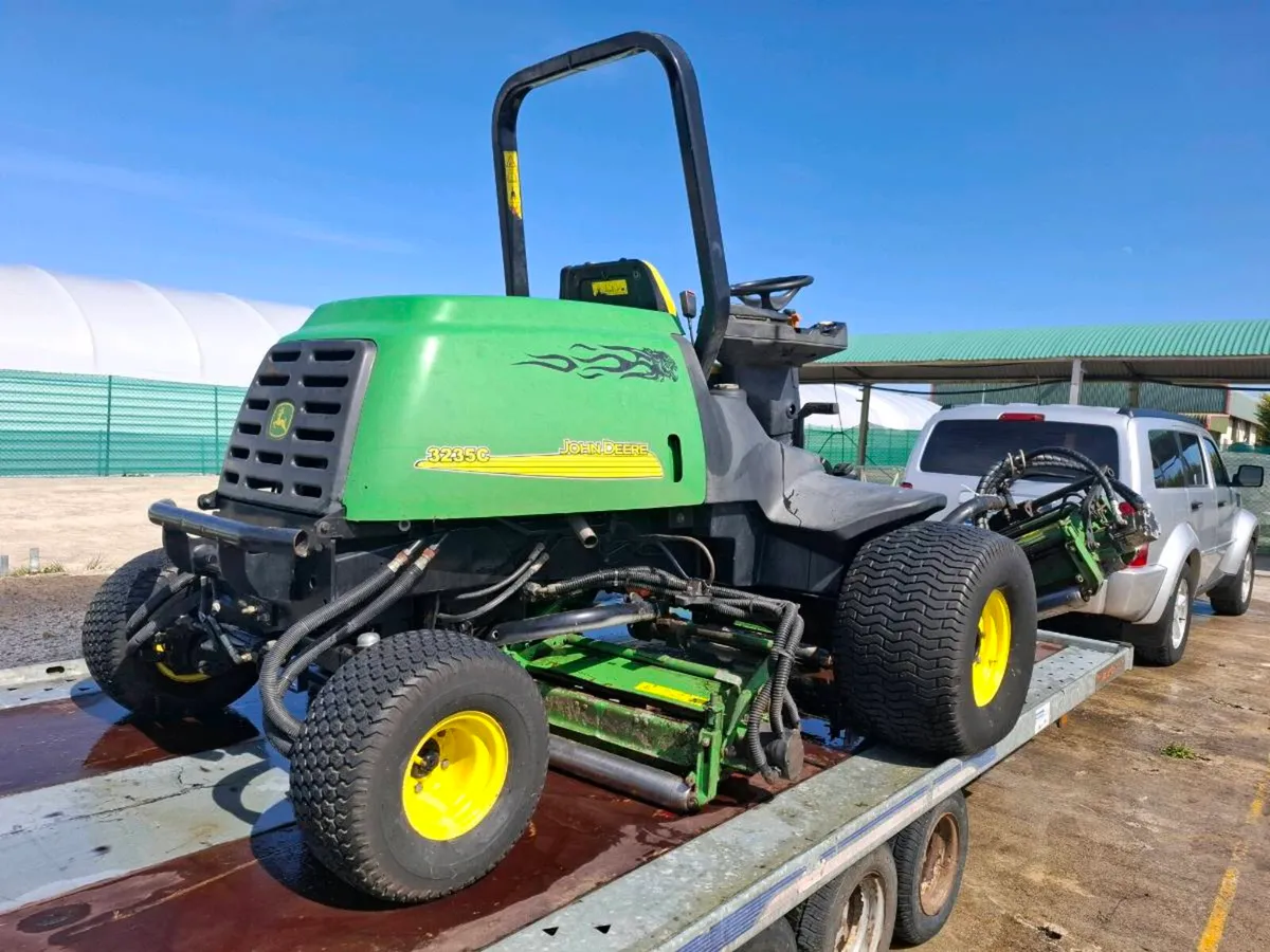 John Deere 3235c ( Large area Mower) - Image 2