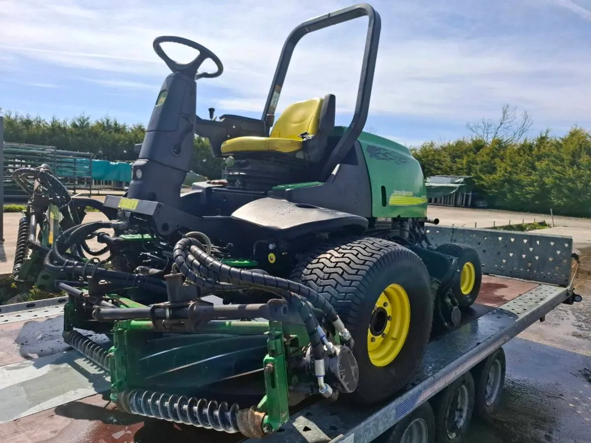John Deere 3235c ( Large area Mower) - Image 4