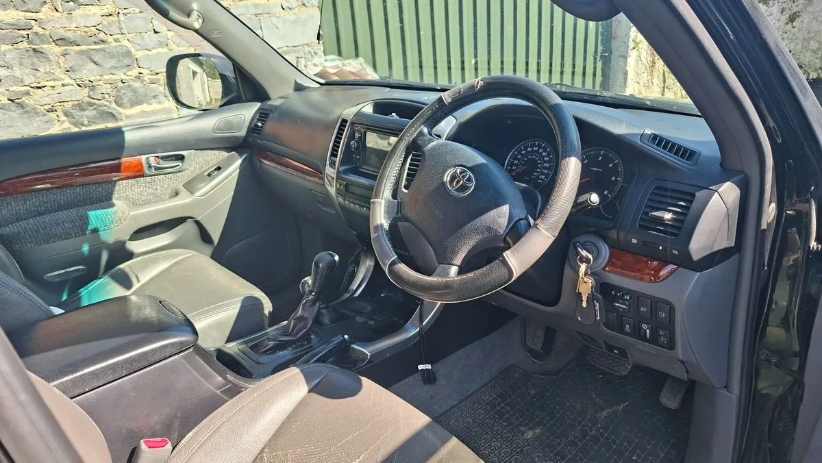 Toyota Land Cruiser 2008 - Image 2