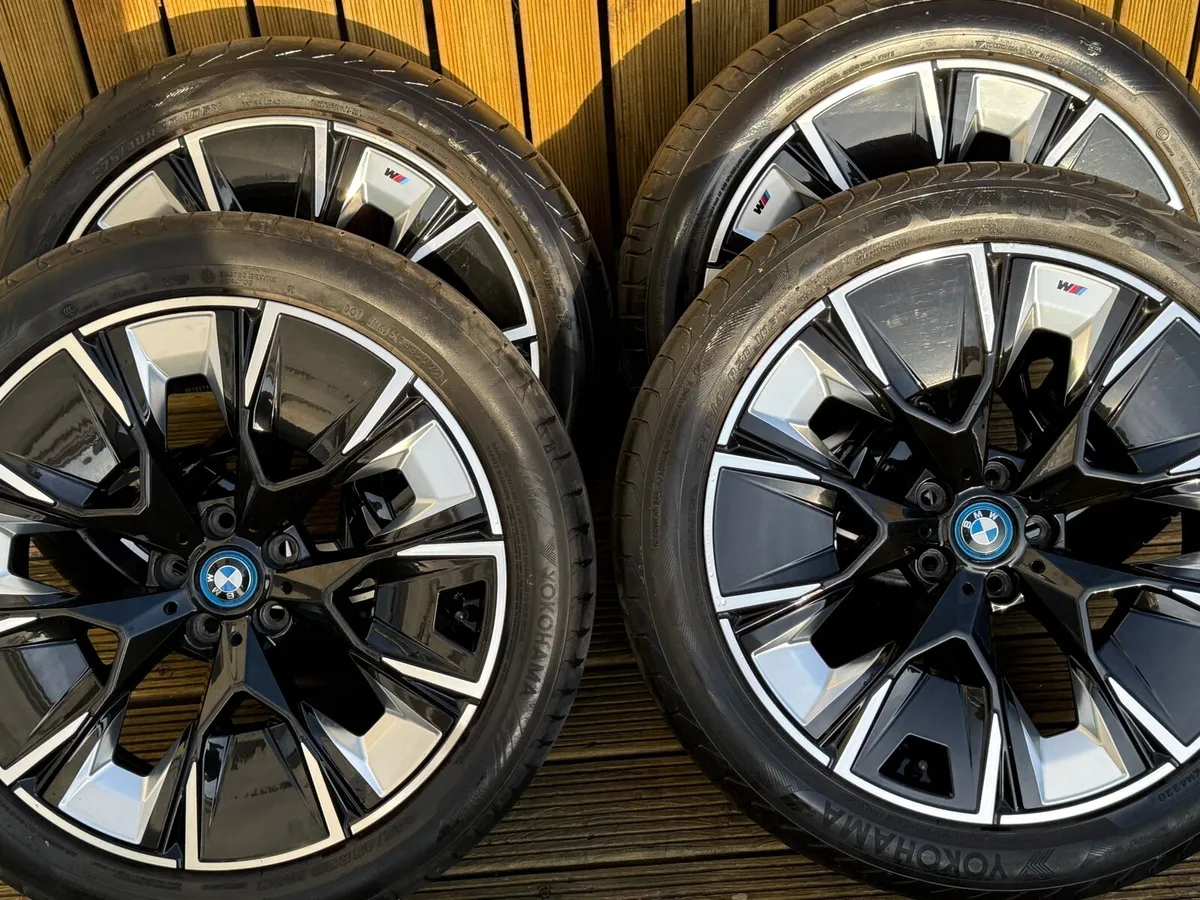 Genuine BMW iX3 20in Style 890M Alloys 5x112 - Image 2