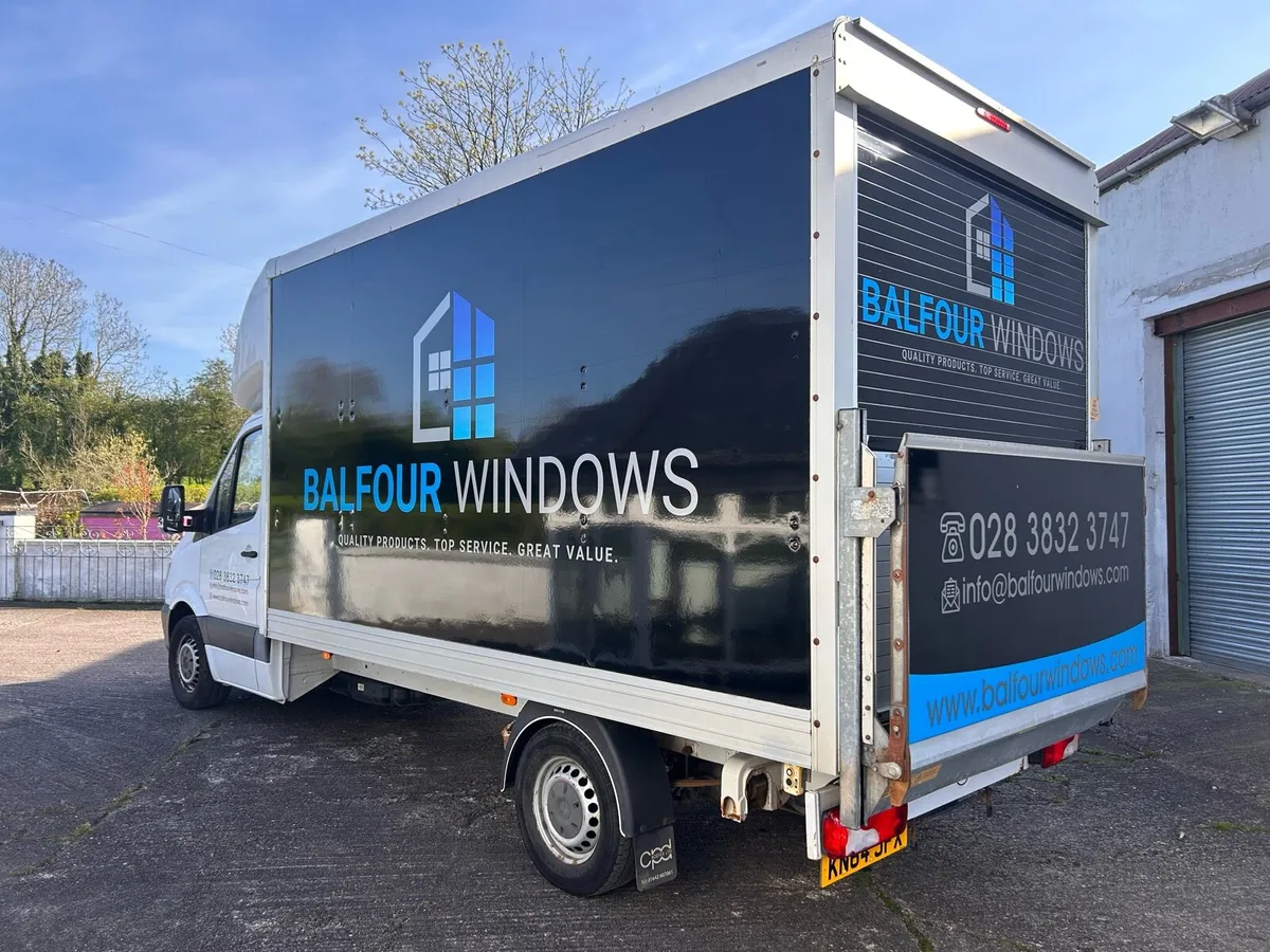 2014 Mercedes 313 sprinter Luton body - Image 4