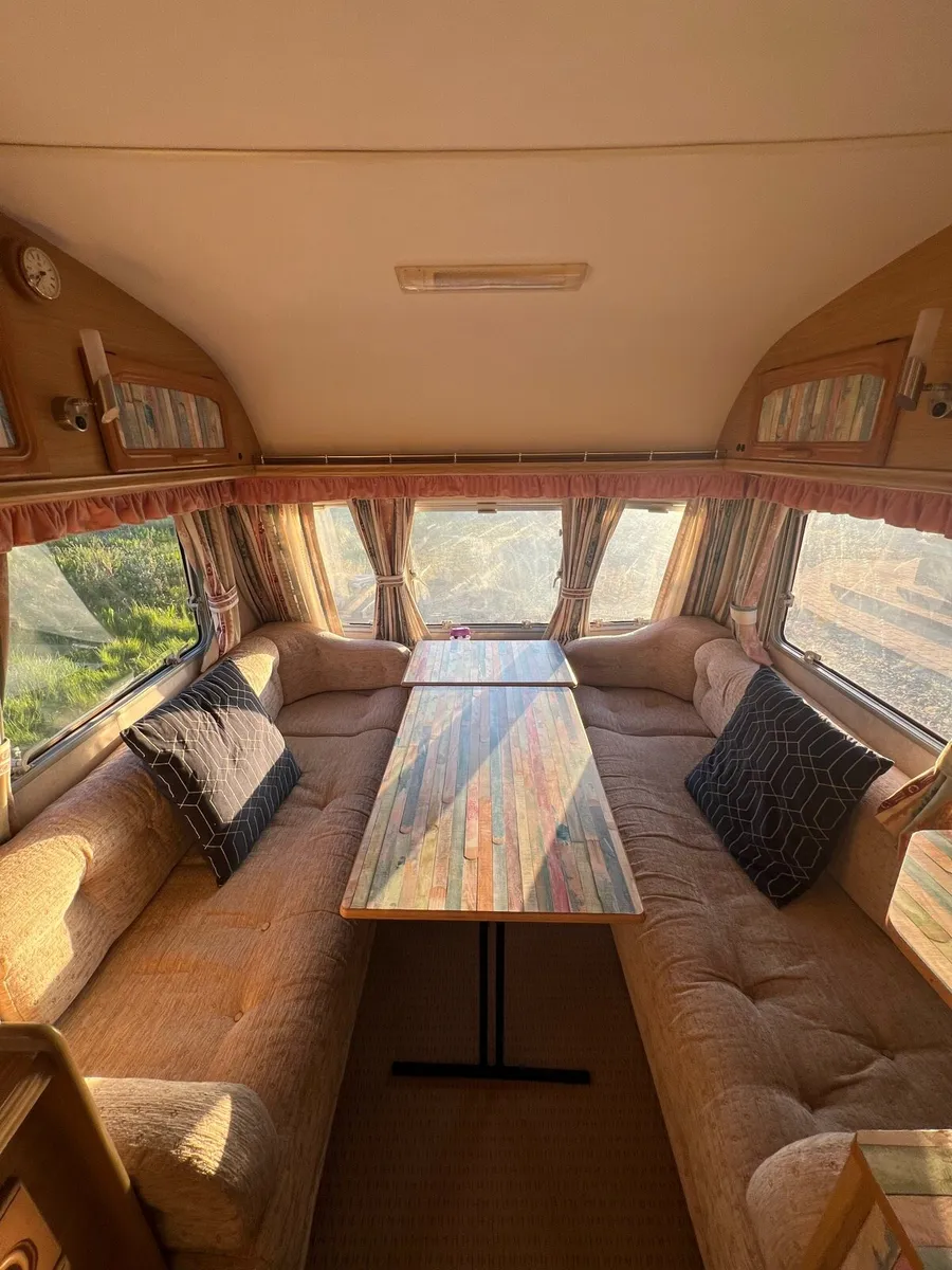 Bailey Pageant Caravan - Image 3