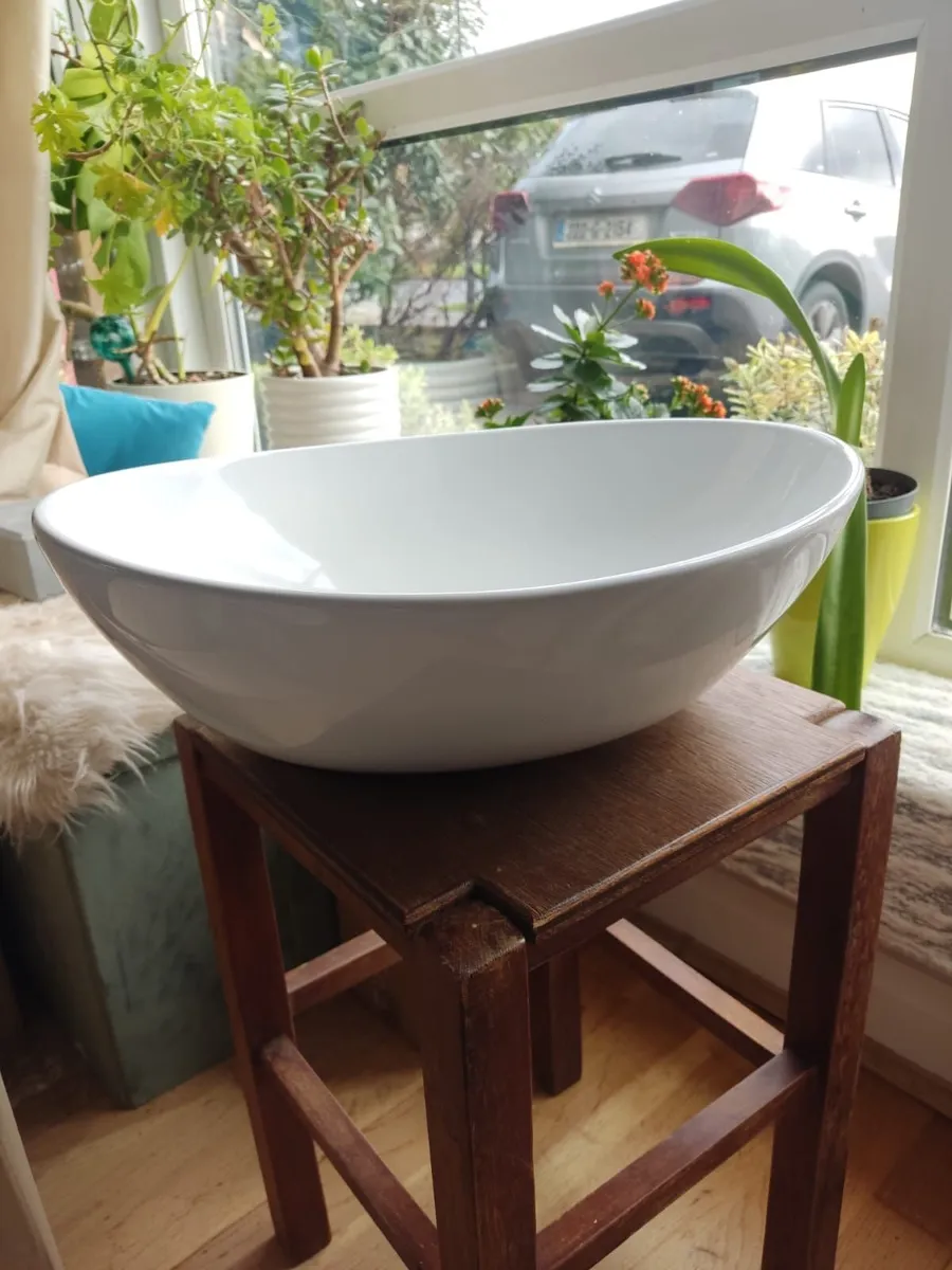 Premium Oval Washbasin Countertop Bathroom Basin – - Image 3