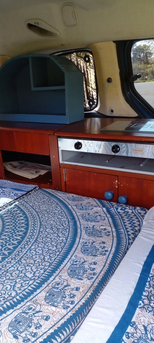 Camper van - Image 4