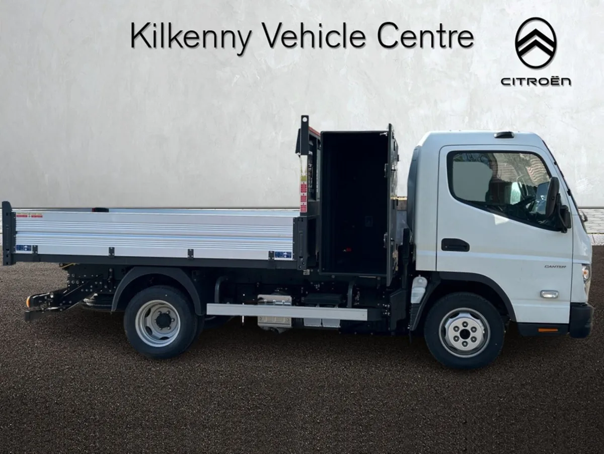 Fuso Canter FUSO CANTER TIPPER WITH TOOL BOX - Image 3