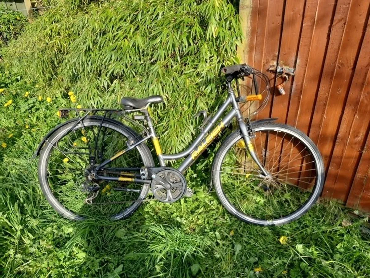 ladies bike - Image 2