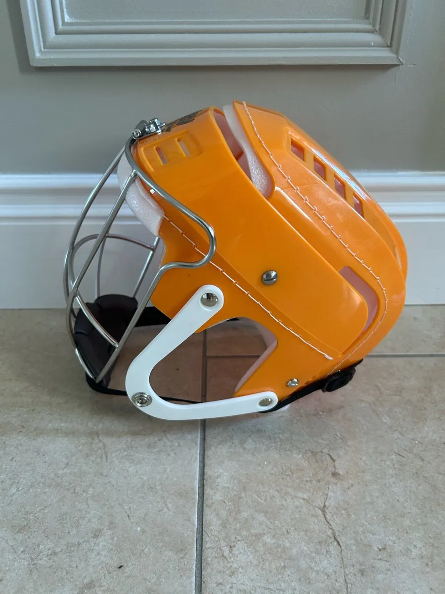 Hurling Helmet Hurley - Image 2