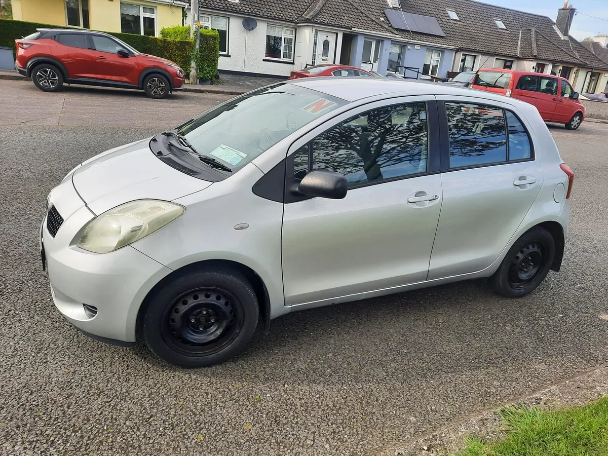 Toyota yaris - Image 2