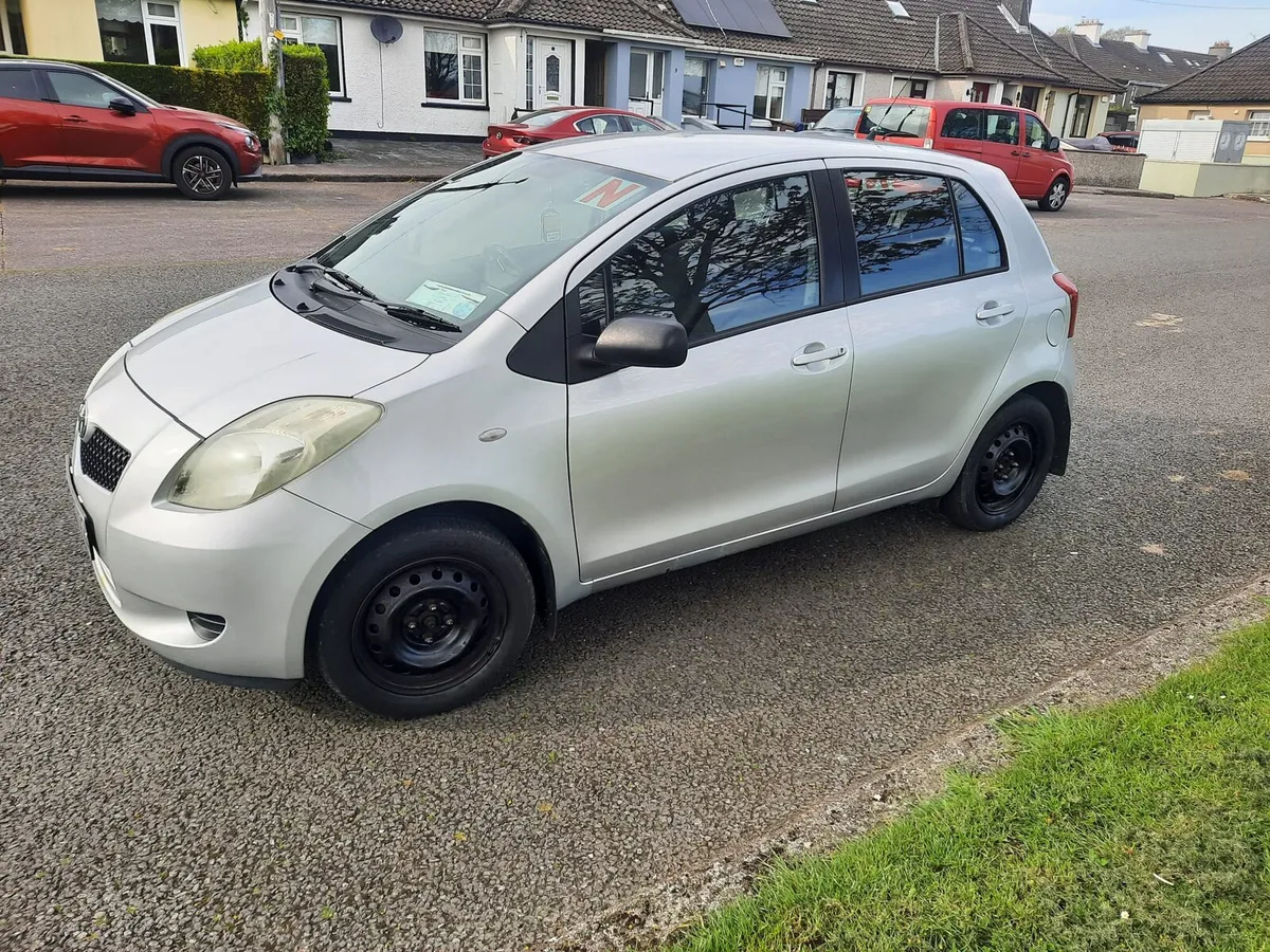 Toyota yaris - Image 4
