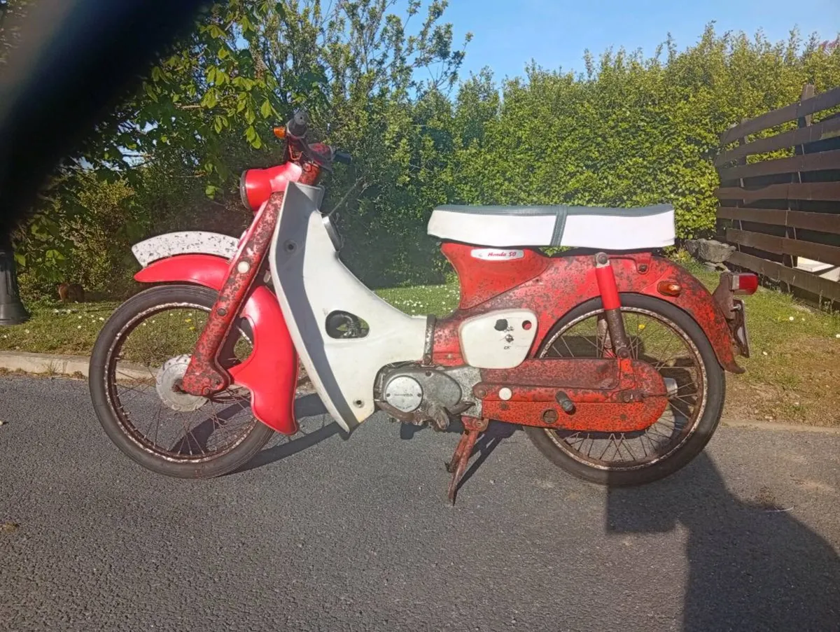 Honda 50  1965 - Image 1