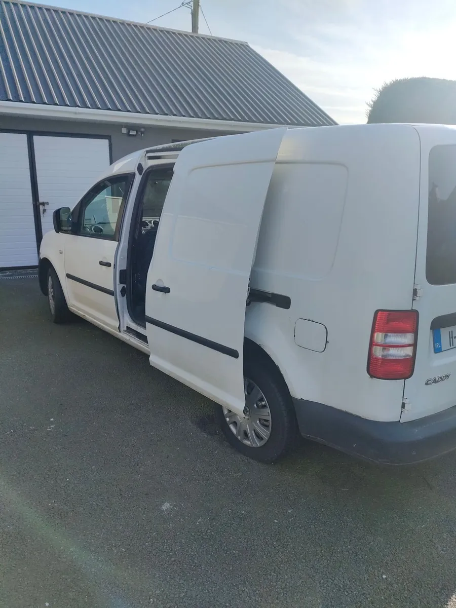 Volkswagen Caddy 2011 - Image 1