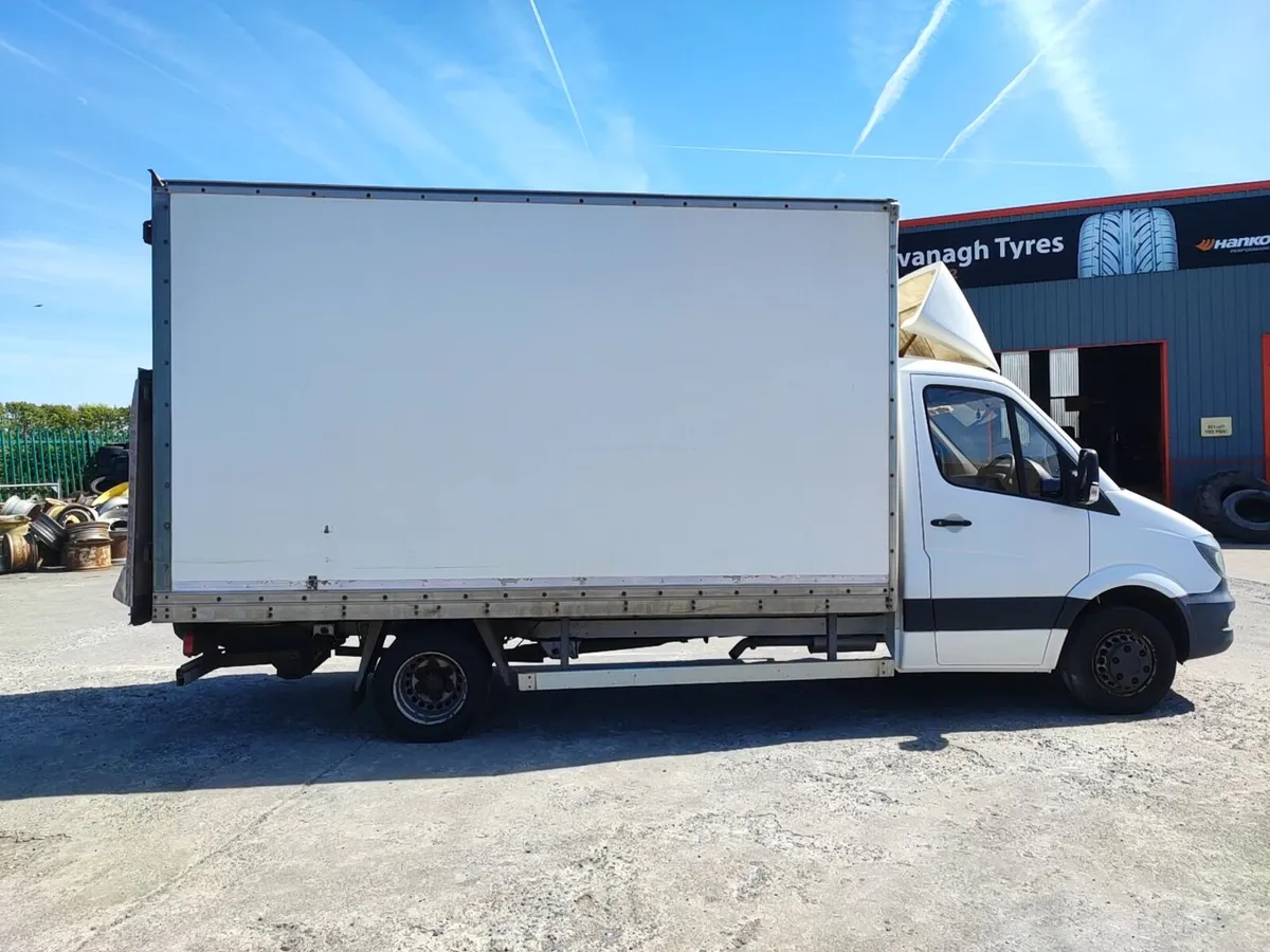 Merc sprinter box van - Image 3