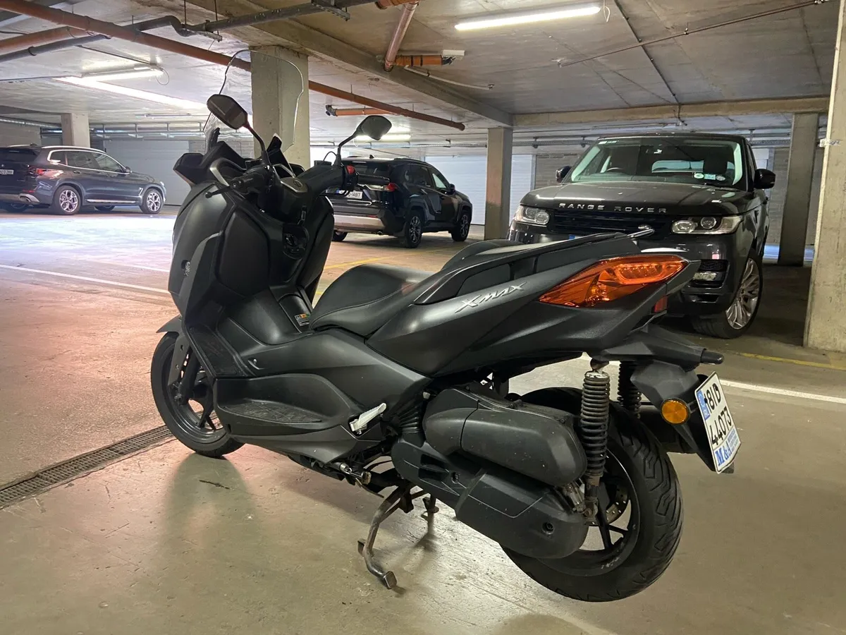 Yamaha Xmax - Image 4