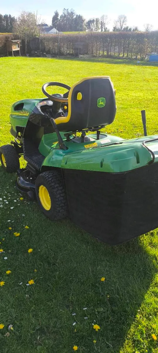 Ride on lawnmower - Image 3