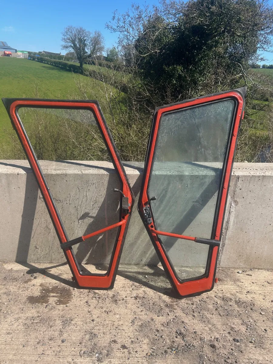 x2 Fiat Super Comfort Cab Doors - Image 4