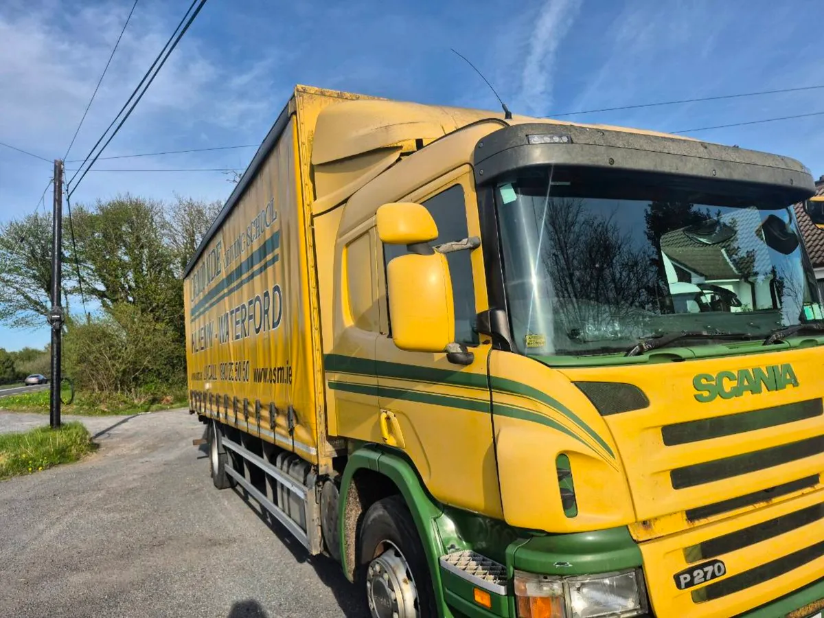 2 x Scania trucks for sale - Image 1