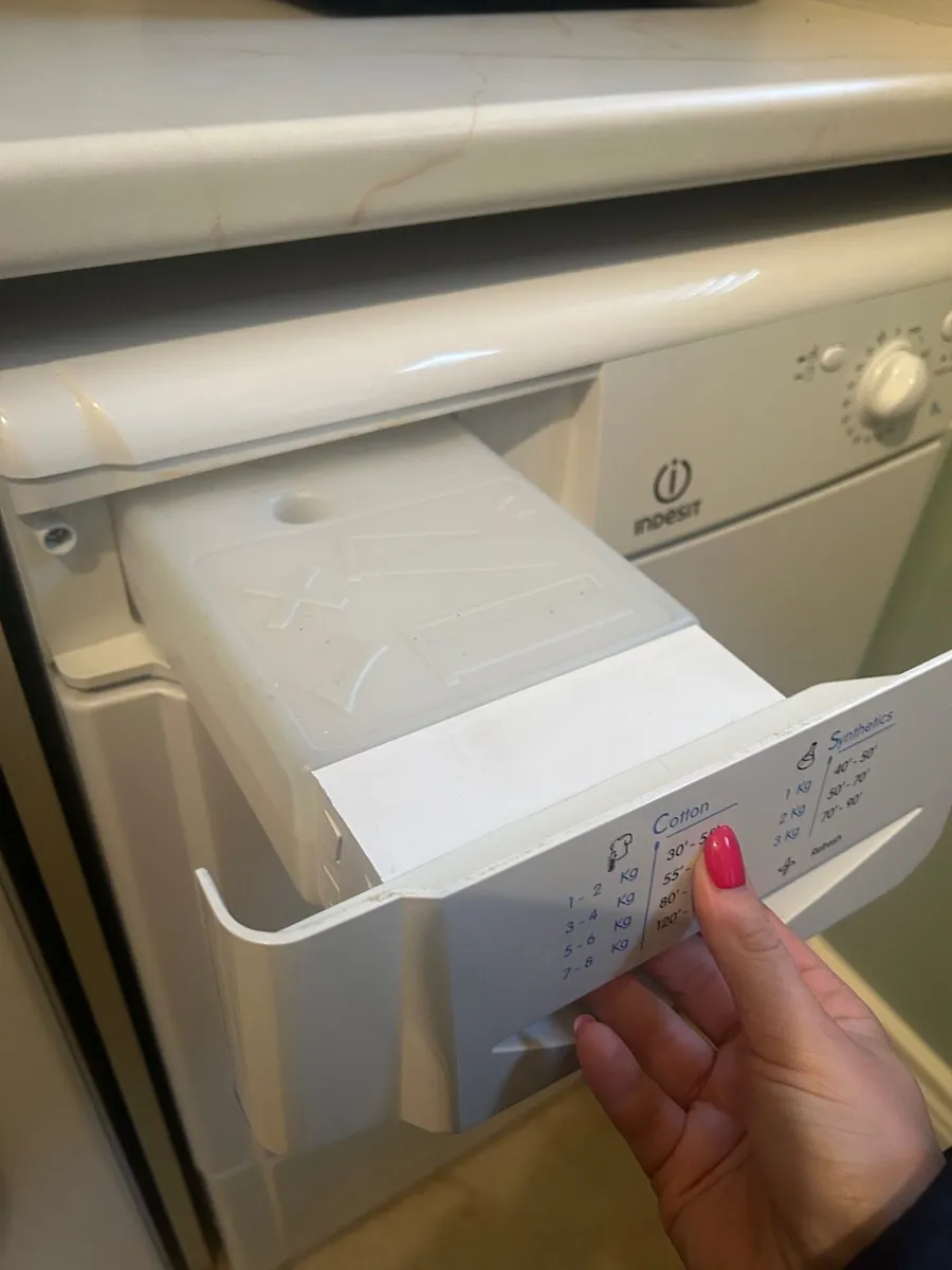 Indesit Condenser Tumble Dryer - Image 3