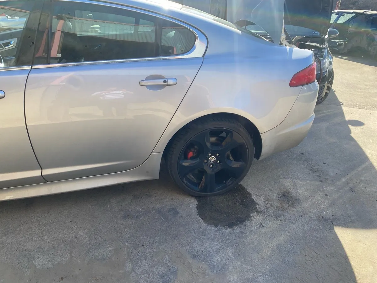 Jaguar XF 306DT for breaking - Image 4