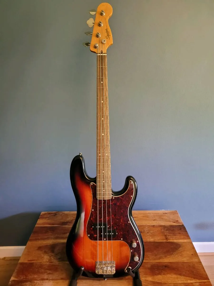Fender Squier CV 60s P-Bass - Image 1