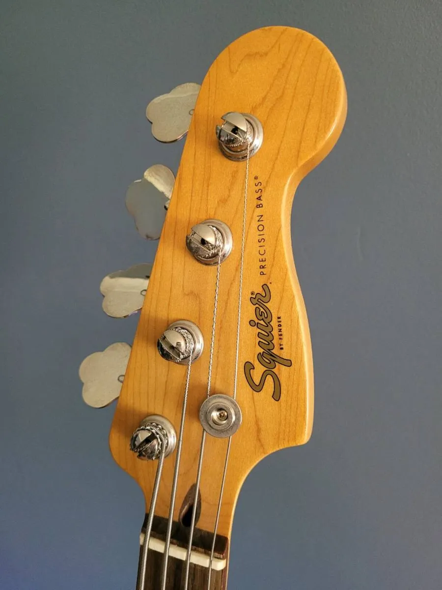 Fender Squier CV 60s P-Bass - Image 3