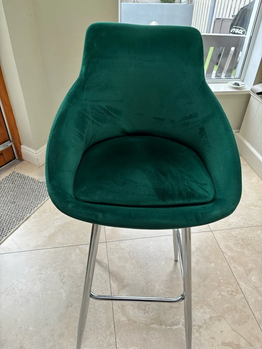 3 Bar Stools - Image 3