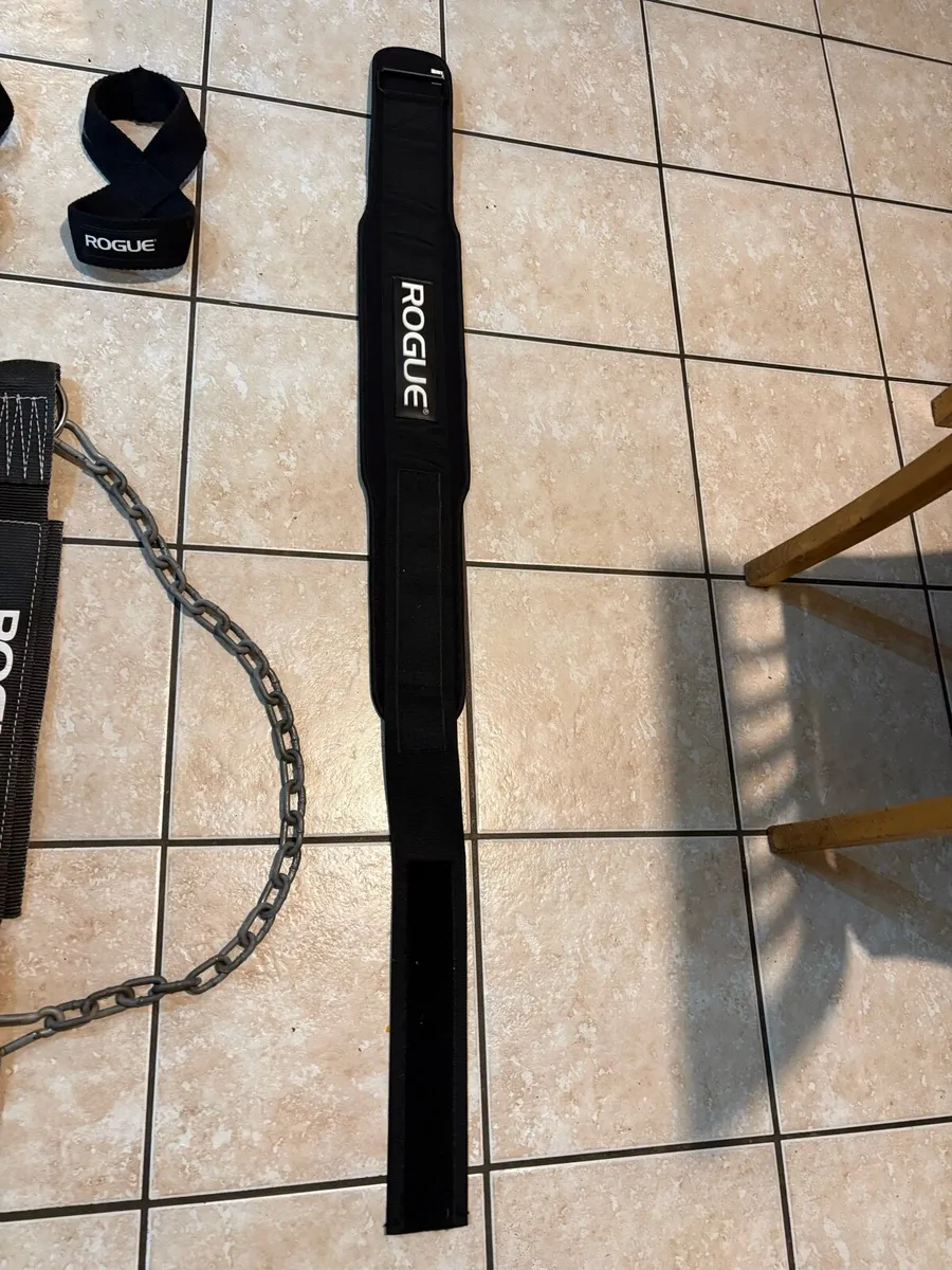 ROGUE BRANDED WEIGHTLIFTING EQUIPMENT! - Image 4