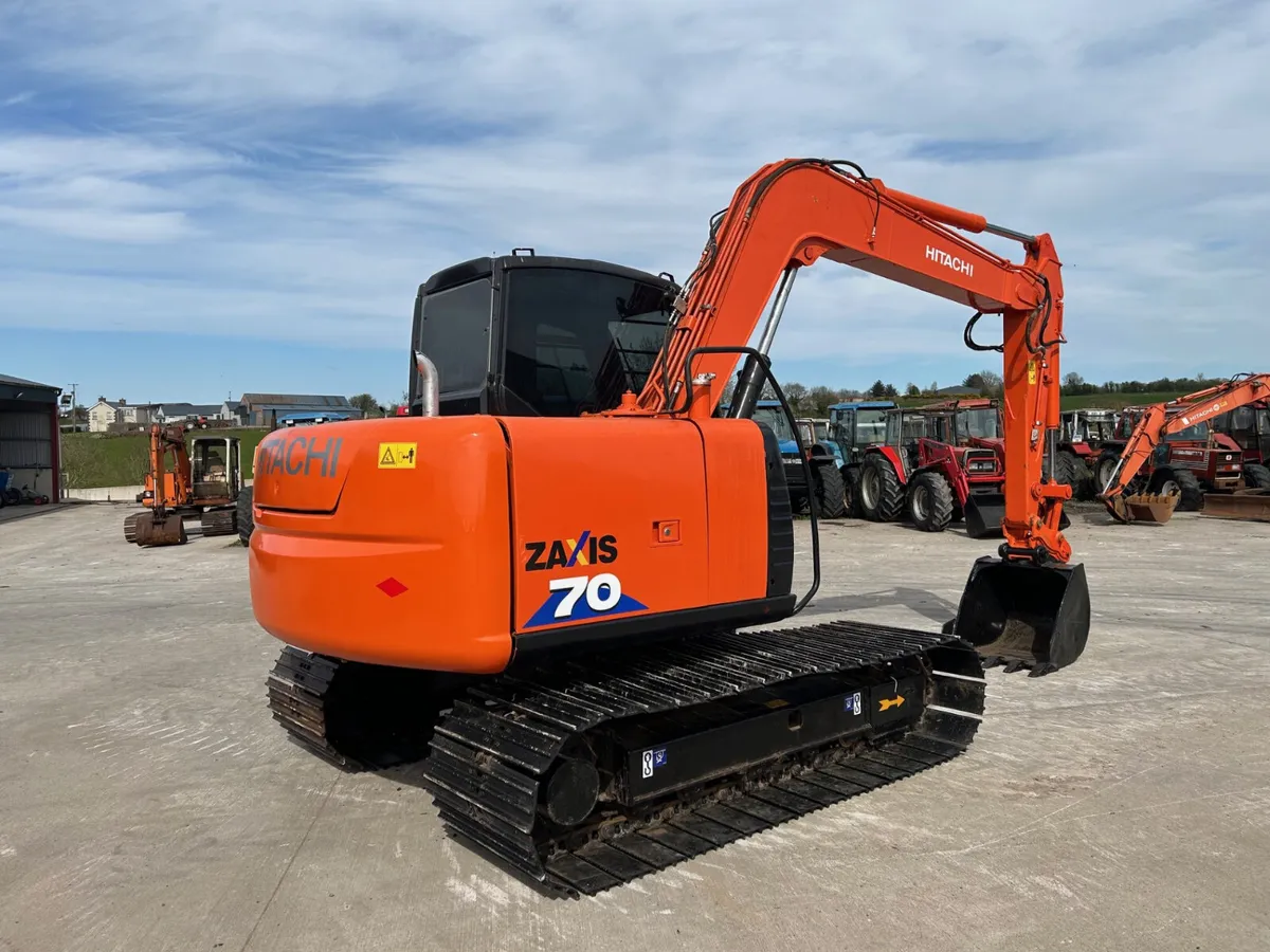 2013 Hitachi Zaxis 70 On New 700mm Pads - Image 1