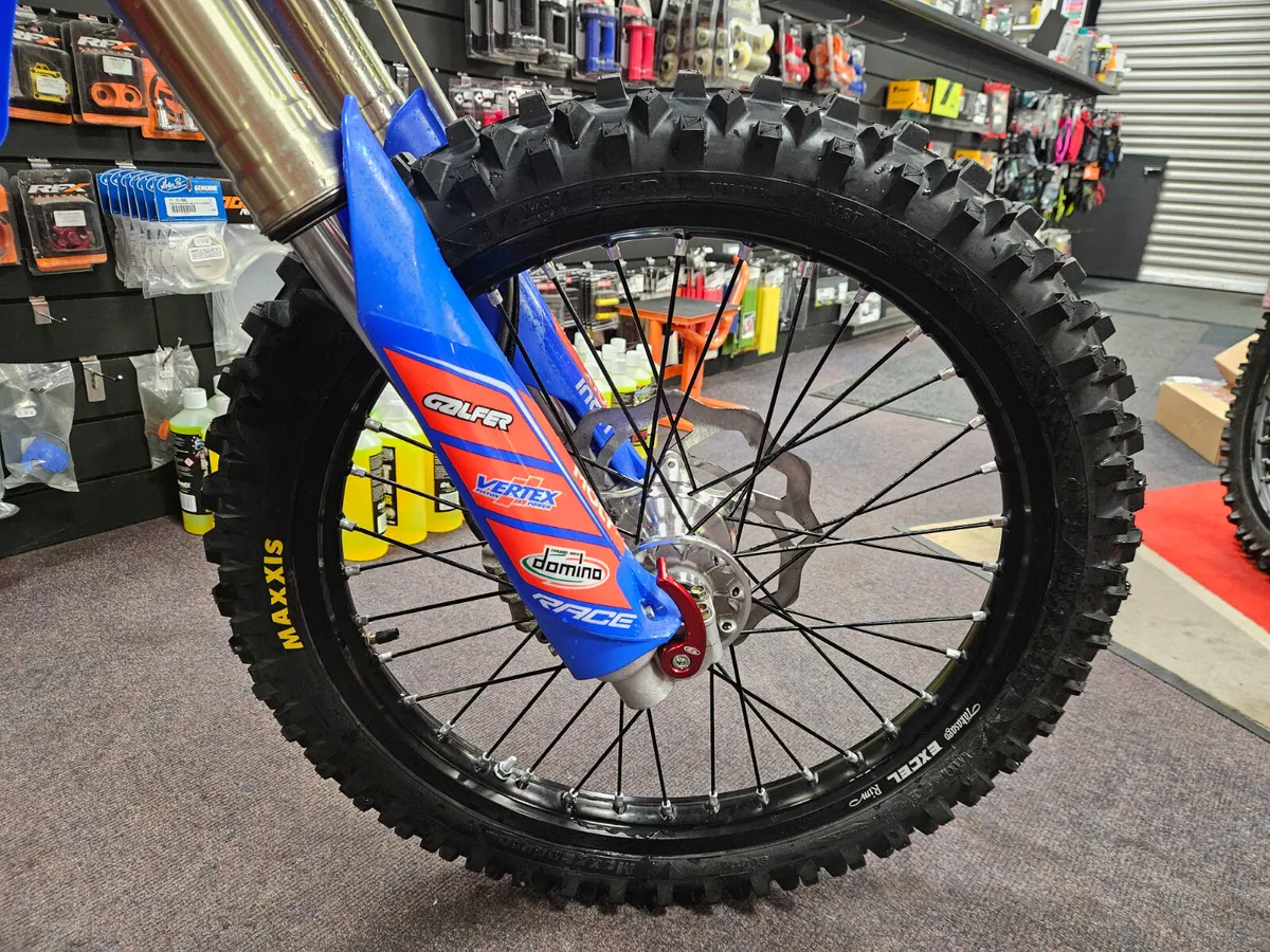 Beta 200s for Sale - Image 4