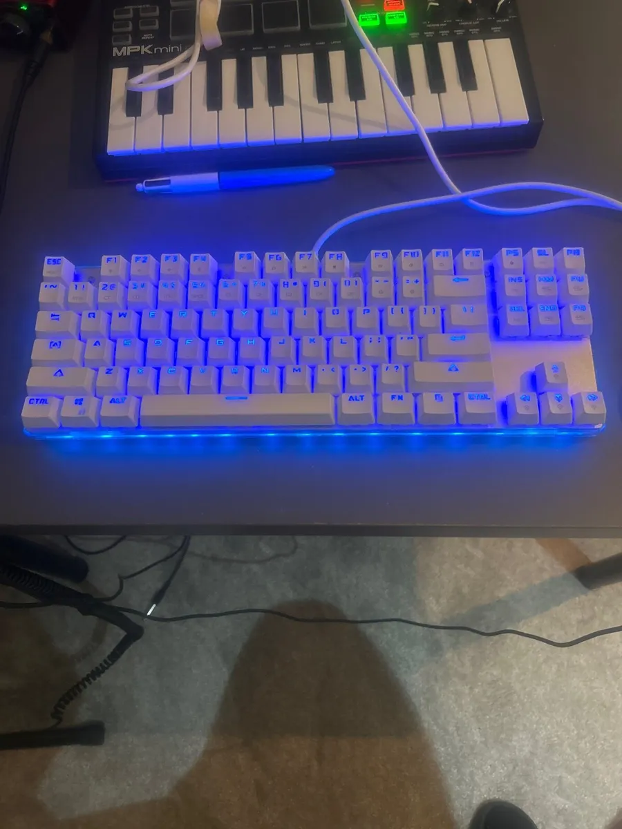 Motospeed K87S Gaming Keyboard - Image 1