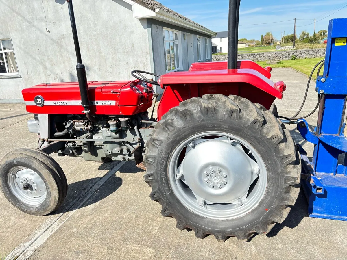 Ferguson 135 - Image 2