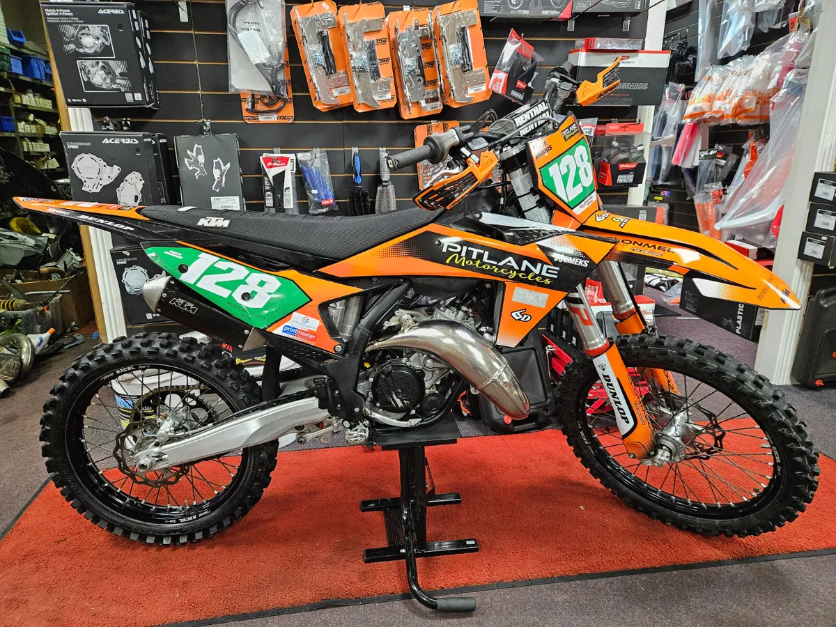 Motocross bikes Ktm Honda - Image 1