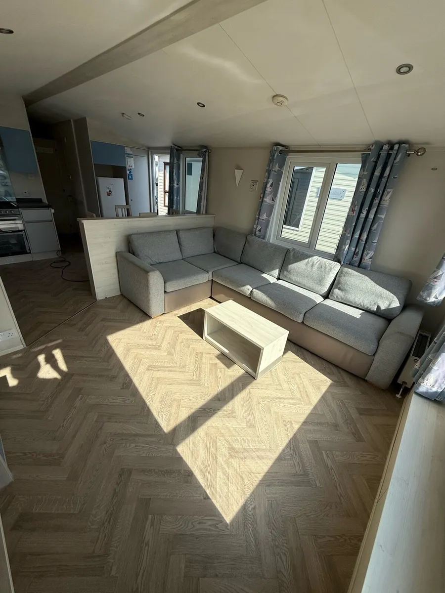 Atlas lodge 38-13 2 bed Full winter pack TPS - Image 4