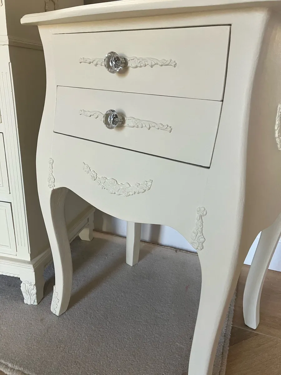 Chest and lockers. Price in add - Image 2