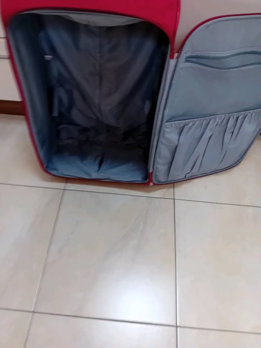 LARGE RED SUITCASE - Image 2