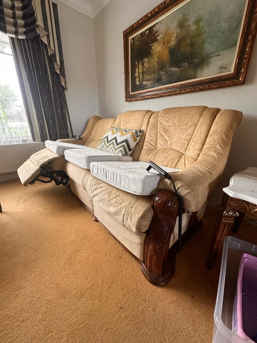 Sofa and arm chairs - Image 1