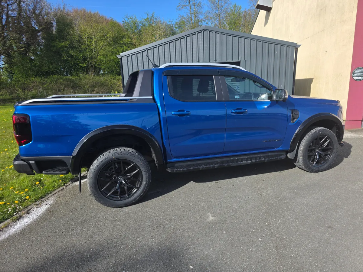 2025(252) Ford Ranger Wildtrak 2.0 213ps auto - Image 3