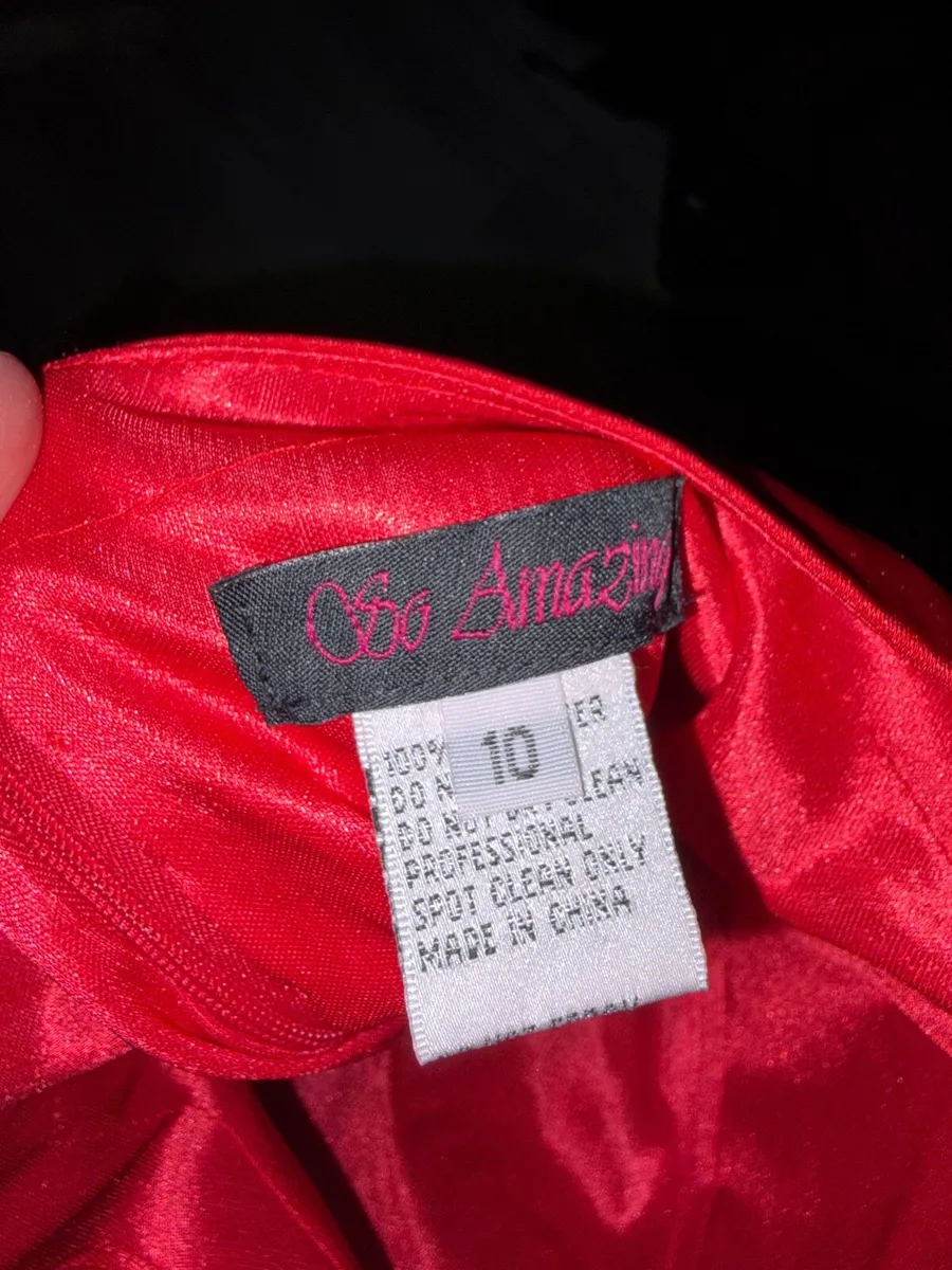 Red Debs dress - Image 4