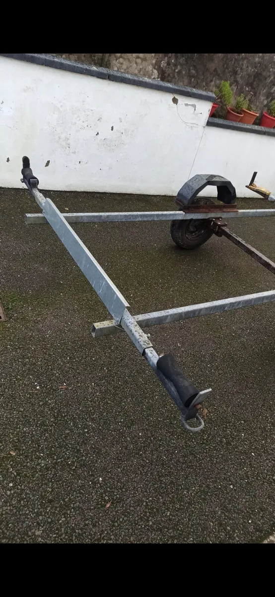 Catamaran trailer - Image 3