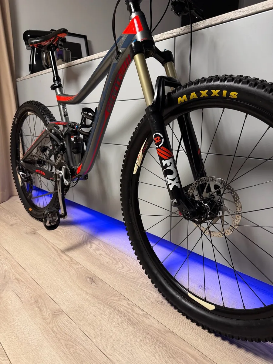 GIANT Trance 2 Full Suspension Bike - Image 4