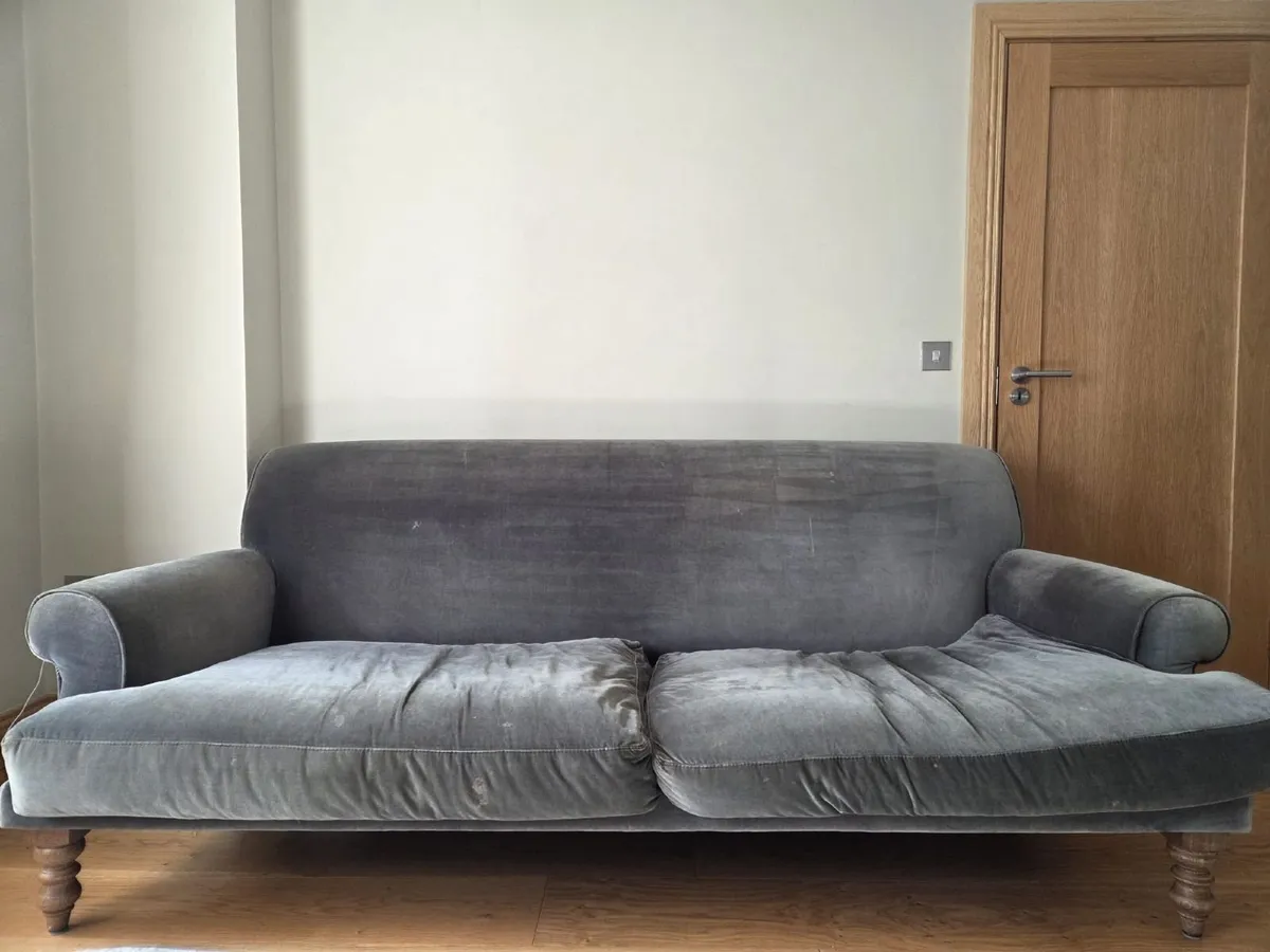 Couch - Image 2