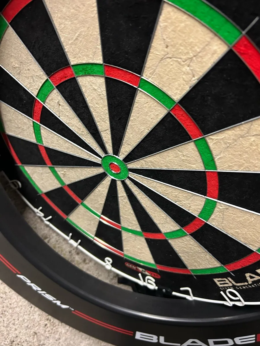 Blade 6 dartboard with surround - lightly used. - Image 2