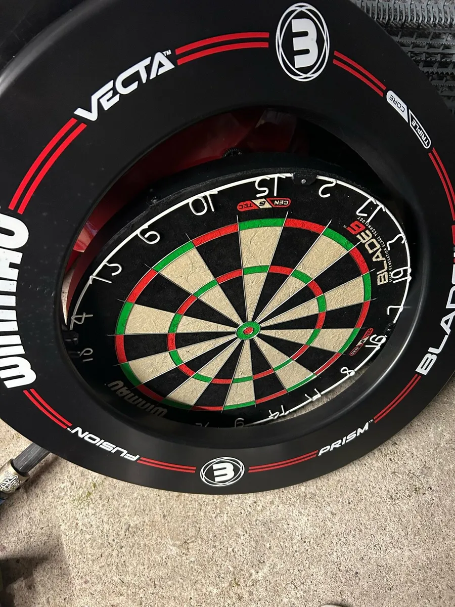Blade 6 dartboard with surround - lightly used. - Image 1