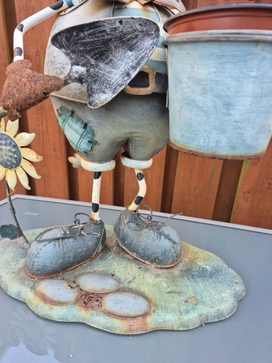 Metal rustic Cow Garden Ornament bobble head - Image 2