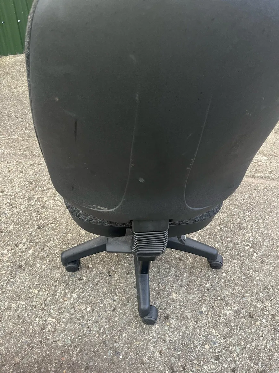 Office seats. - Image 2