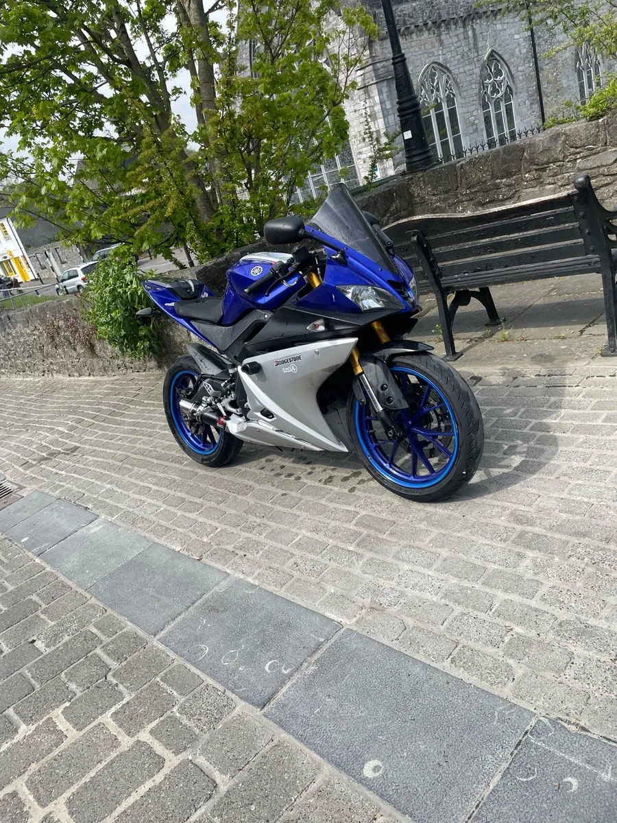 Yamaha r-125 - Image 1