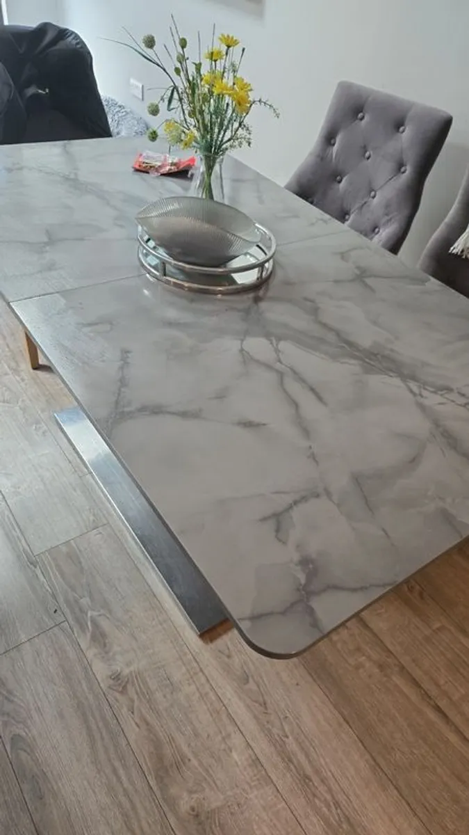 Extendable Dining Table - Image 2