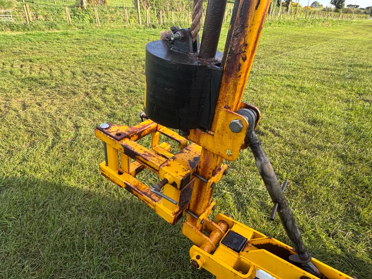 Shelbourne Reynolds post driver - Image 4