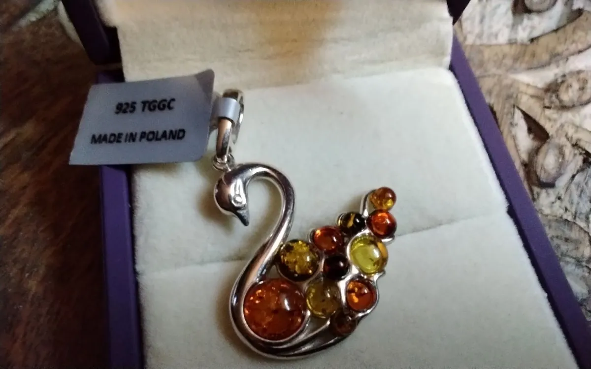 Sterling Silver baltic amber lge swan pendant new - Image 1