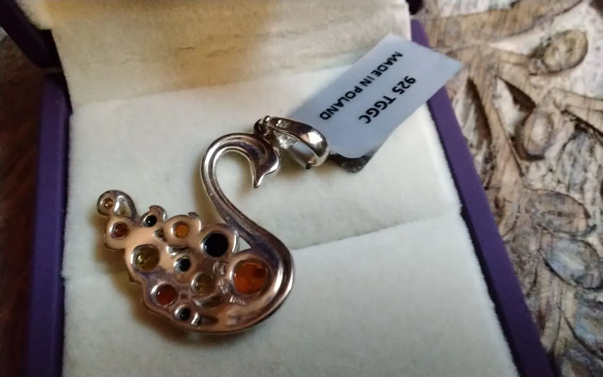 Sterling Silver baltic amber lge swan pendant new - Image 3