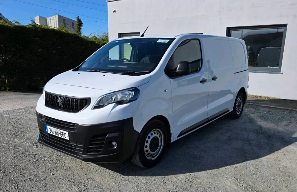 Peugeot Expert Professional 2024 - Image 1